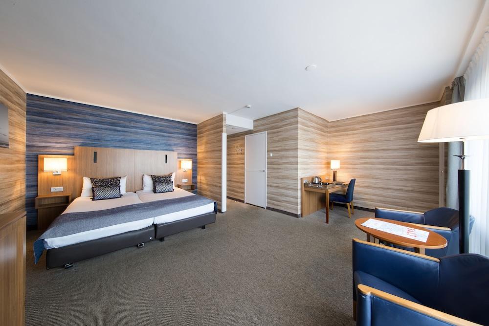 Bilderberg Europa Scheveningen Hotel 4*